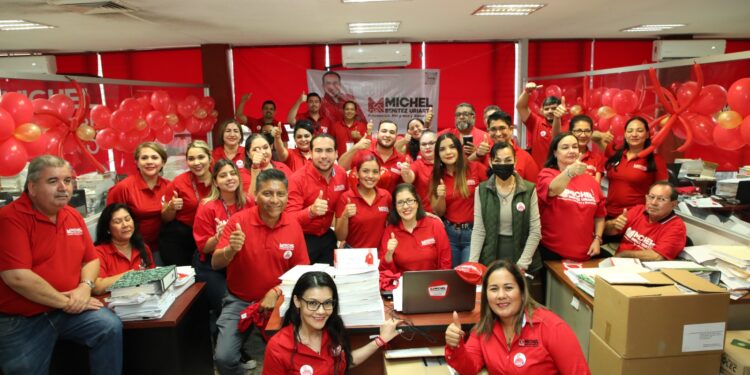Michel Benítez Uriarte ya recorrió y pintó de rojo todo Sinaloa como candidato para dirigir el STASE