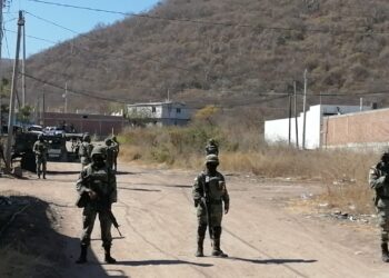 Militares aseguran residencia en el sector El Barrio