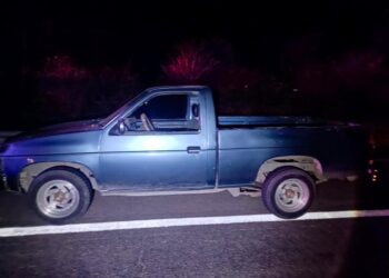 Roba camioneta, pero es detenido infraganti