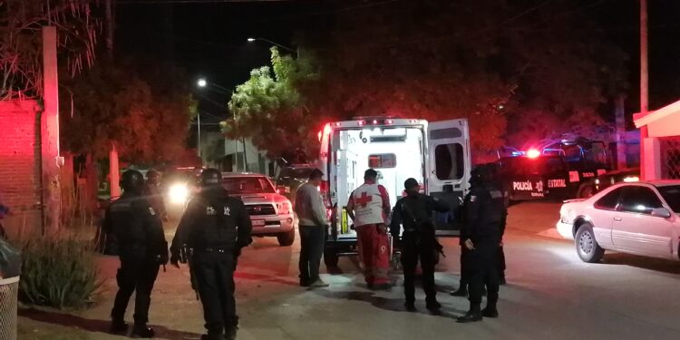 Joven se opone hacer “levantado” y le pegan un balazo en la pierna