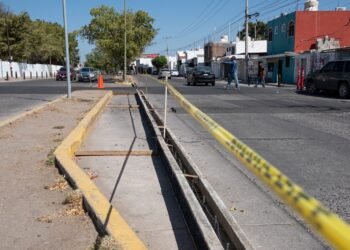 Continúan las labores de construcción de Entorno Escolar Seguro en el bulevar Elbert