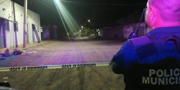 Grupo armado asesina a un joven en la Constitución CROC