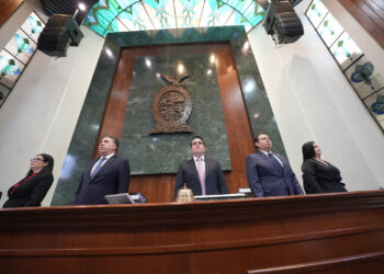 Diputado llaman a defender la esencia y libertad en la universidad