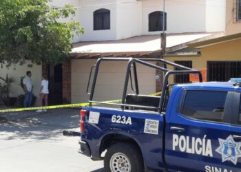 Dispara grupo armado contra una casa en Villa Universidad