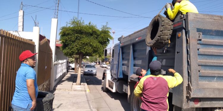 Campaña de Descacharrización llega a la colonia Emiliano Zapata