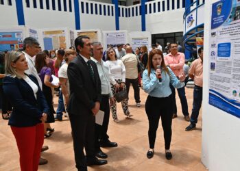 Impulsa la UAS a través de su Rector, Dr. Jesús Madueña, el desarrollo de investigación en el nivel medio superior