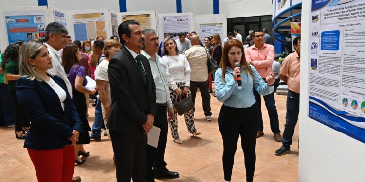Impulsa la UAS a través de su Rector, Dr. Jesús Madueña, el desarrollo de investigación en el nivel medio superior