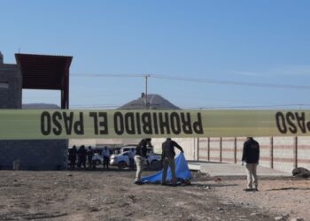 Hallan asesinado a un adulto mayor en un taller de muelles