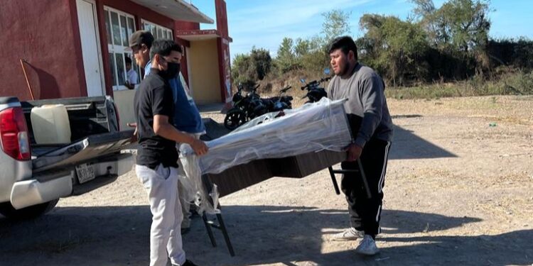 100 Telebachilleratos Comunitarios de Sinaloa reciben equipamiento