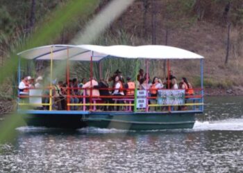 ¡Disfruta de un nuevo atractivo en Surutato! El Catamarán te espera