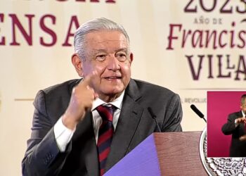 AMLO acusa que su gobierno es espiado por el Pentágono