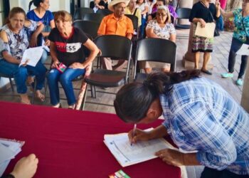 Seguiré impulsando programas sociales en beneficio de las familias badiraguatenses: Alcalde