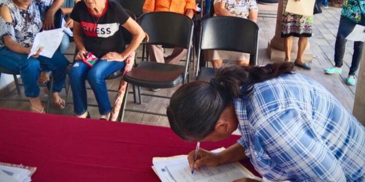 Seguiré impulsando programas sociales en beneficio de las familias badiraguatenses: Alcalde