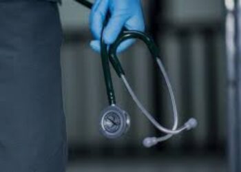 Acusa FGE de diversos delitos relacionados a mala praxis a médico de obesidad