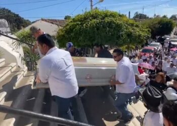 Dan el último adiós a Aimé Joanna, la reina de La Ciruela