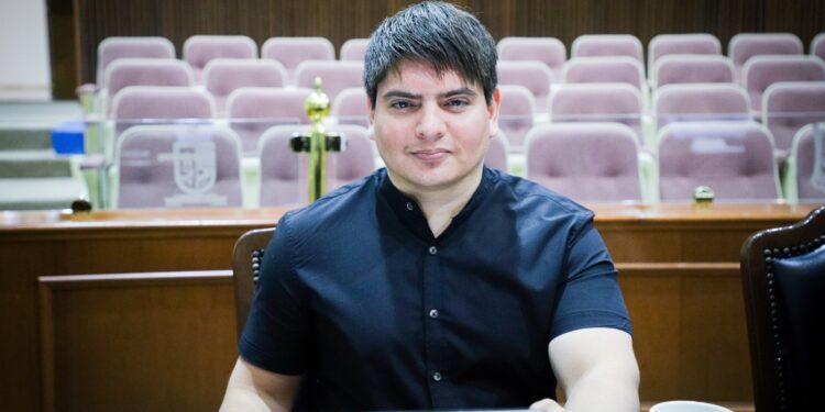 Se enfrentan diputados Pedro Lobo y Gene René Bojórquez; Morenista pide el desafuero de pasista por estar ligado a Cuén