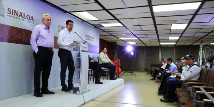 Gobierno del Estado garantiza la entrega de bases conforme a derecho a las y los trabajadores del sector salud