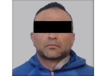 Capturan a presunto asesino que tenía tres cuerpos enterrados en su casa