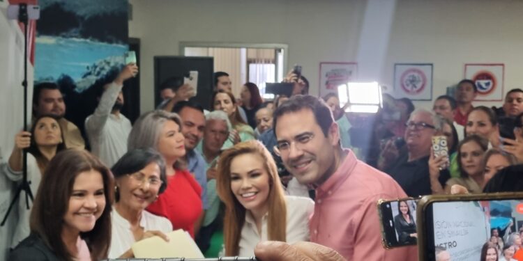 Paola Gárate descarta “dedazo” para llegar a liderar el tricolor en Sinaloa