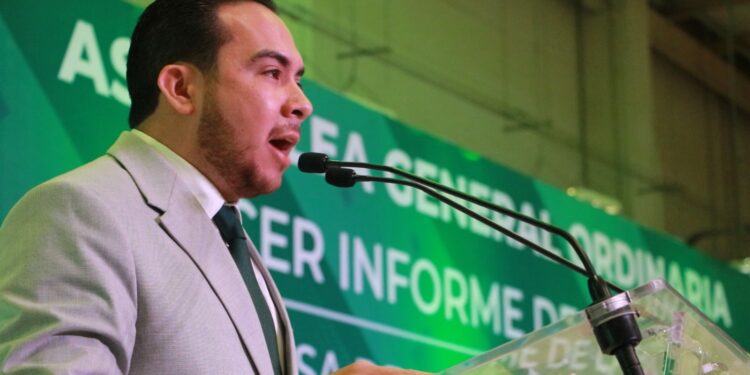 ¡Amo al STASE y mi compromiso es con la base!: exclamó Michel en su primer mensaje como secretario general