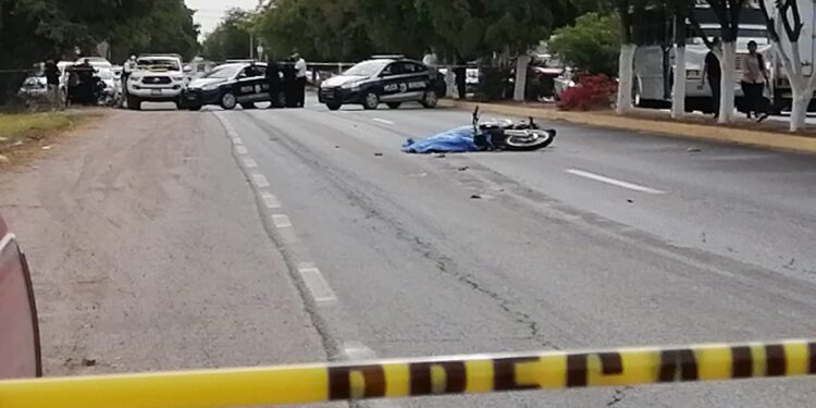 Muere pareja atropellada por una góndola en San Pedro, Navolato