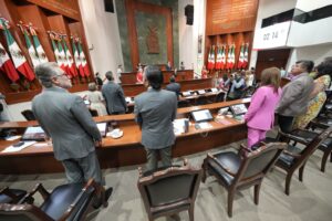 Un minuto de silencio en el Congreso del Estado por el primer aniversario luctuoso de Luis Enrique Ramírez 