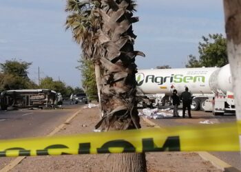 Muere vecino de Culiacán en aparatoso choque en Navolato