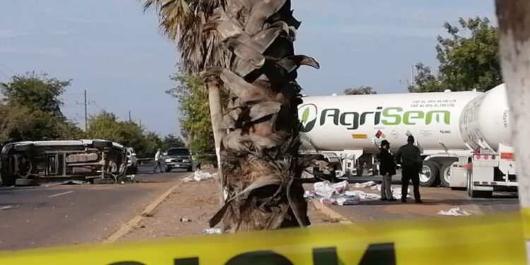 Muere vecino de Culiacán en aparatoso choque en Navolato