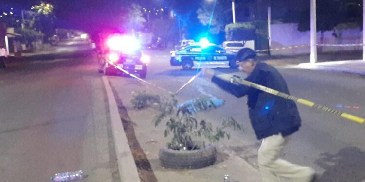 Muere mujer atropellada al salir de una fiesta Retro en la Emiliano Zapata