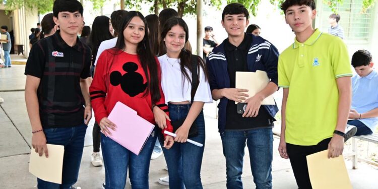 Más de 23 mil jóvenes presentan el examen diagnóstico para ingresar al nivel medio superior