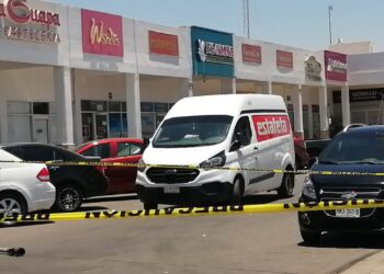 Se intoxican trabajadores de una empresa de paquetería frente a UAdeO