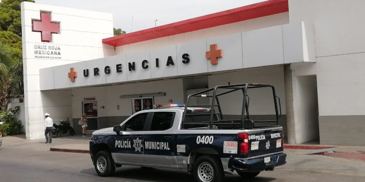 Balean a joven para despojarlo de su camioneta frente a la UAdeO