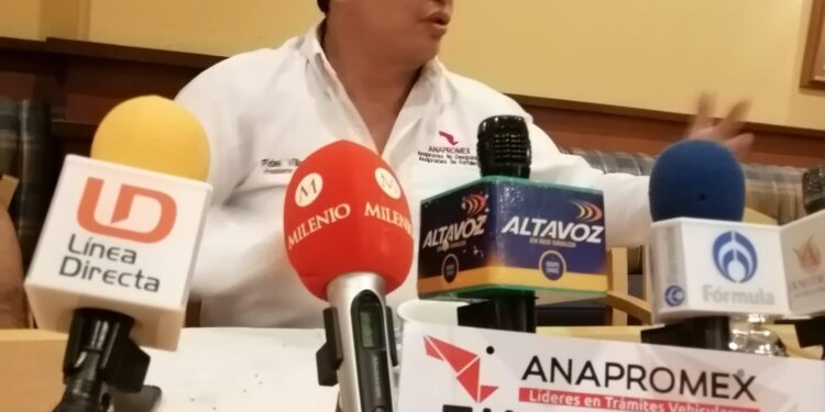 Ya puedes amparar tu vehículo extranjero para evitar que lo decomisen