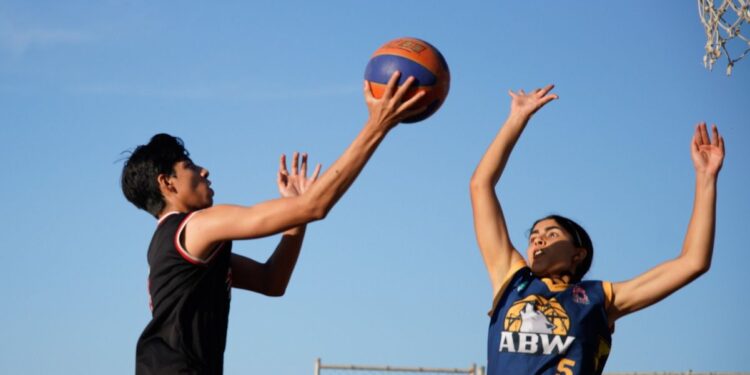 Con gran éxito se realiza el “Clávalas y Clávalas Fest en el Polideportivo Valle Alto”