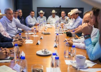 Presenta Rocha esquema de comercialización de maíz a organizaciones de productores