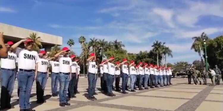 Ejército Mexicano realizó Ceremonia de Toma de protesta del personal del S.M.N., encuadrado y a disponibilidad de la clase 2004, remisos y mujeres voluntarias
