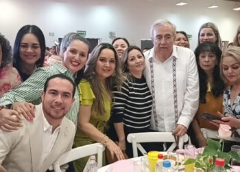 Sin ustedes no funcionaría el gobierno: Rocha Moya a las mamás stasistas