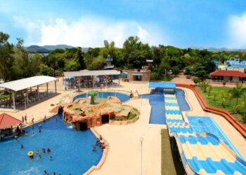 Se ahoga un niño en una alberca de Los Cascabeles; una niña más se halla delicada de salud