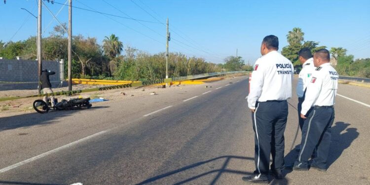 Muere atropellado motociclistas sobre la carretera Navolato-Altata