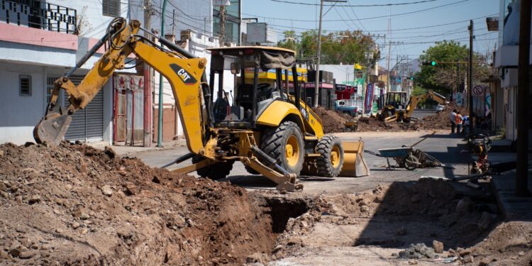 Cruces de Nicolás Bravo, Cristóbal Colón, Mariano Escobedo integran sistema nuevo de alcantarillado y drenaje