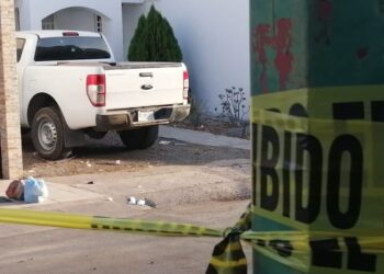 Disparan contra una camioneta estacionada en una casa de Valle Alto