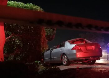 Joven se mata al chocar su automóvil contra un Tortón en Yevabito, Navolato