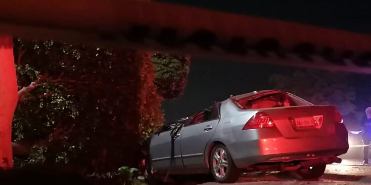 Joven se mata al chocar su automóvil contra un Tortón en Yevabito, Navolato