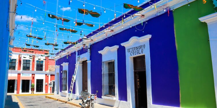 Avanzan los Trabajos de Pintura en Cosalá