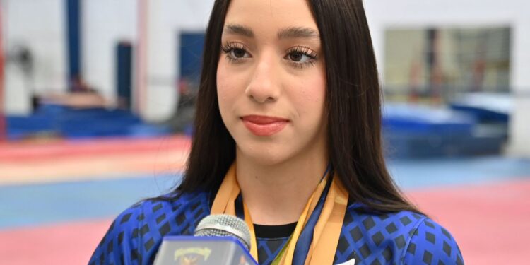 Frida Ortiz preparada para el Campeonato Nacional de Gimnasia Aeróbica