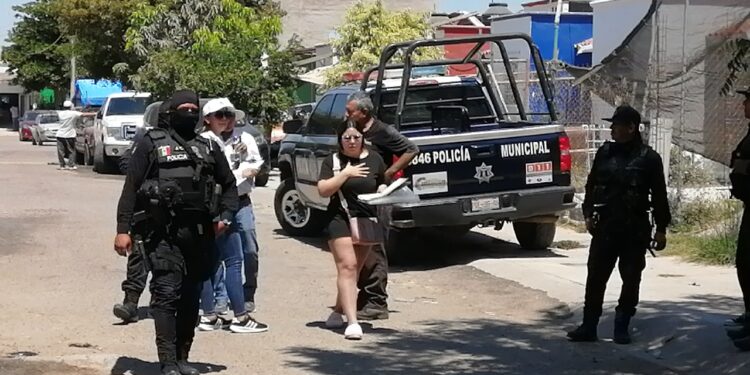 Desalojan a 39 familias del fraccionamiento Santa Rocío