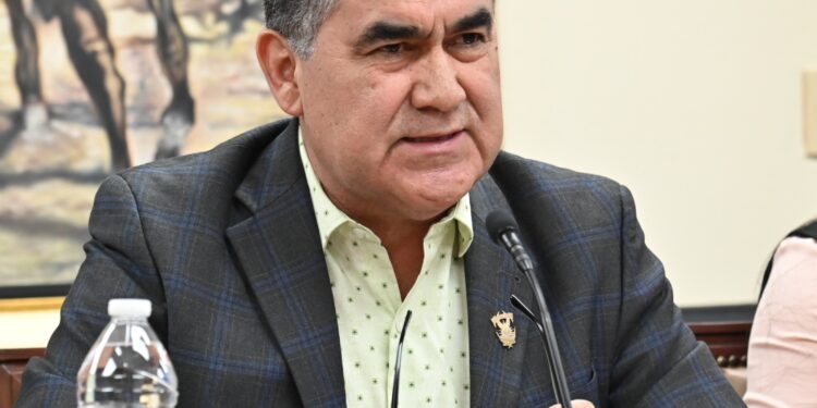 Vergonzoso, deshonesto e ilegal el uso de las instituciones del Estado para la persecución política, advierte el Rector de la UAS, Jesús Madueña