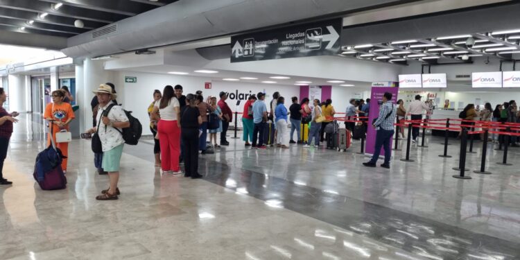 Productores liberan el Aeropuerto de Culiacán, pero aún no hay vuelos