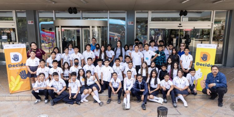 Decide, el programa que fortalece a estudiantes contra las drogas