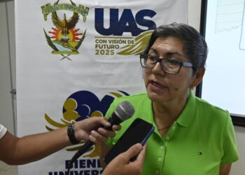 Inicia la UAS el taller “Hablemos claro de derechos humanos” con el personal universitario
